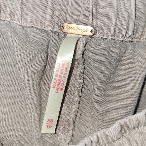 Free People Harem Pants Women's Size X Small Cinched Leg Latte Brown Cropped - Picture 5 of 6